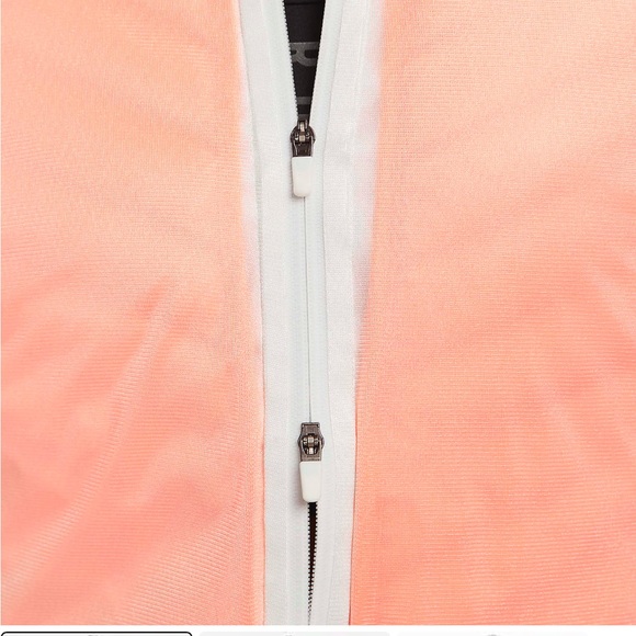 NWT. Nike Storm-FIT ADV Run Division. Women's Running Jacket size M - Picture 2 of 11